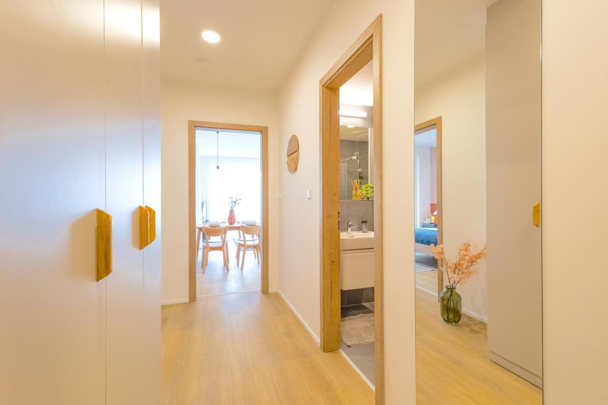 Apartment Design - Balcony, Free Parking, Yoga, 10 Mins To Center, By Gravity Prag